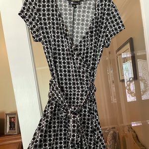 Short sleeve stretchy dress